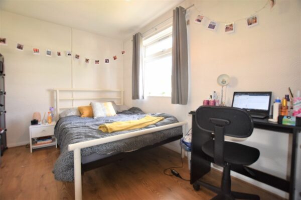 4 Bedroom Student Home -8 Ancress Close, UKC