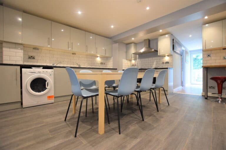 7 bedroom student house on Tenterden Drive, Canterbury
